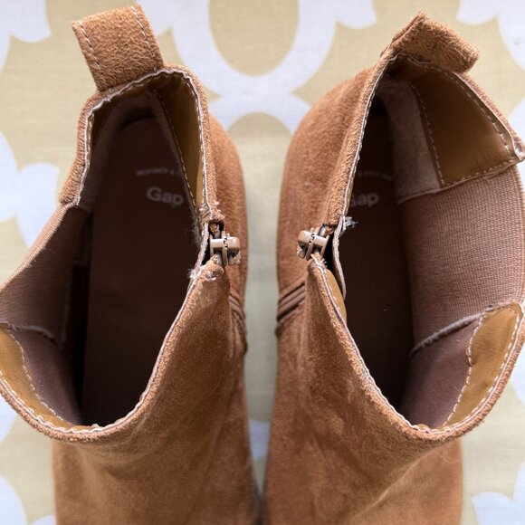 GAP Factory Chelsea Boots in Faux Suede, Cognac, Women's size 10 - Picture 6 of 14
